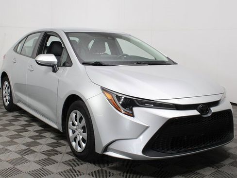 Used 2022 Toyota Corolla LE image 1
