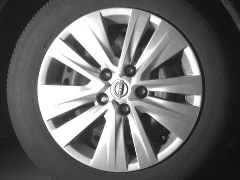 Used 2025 Nissan Sentra S FWD image 12
