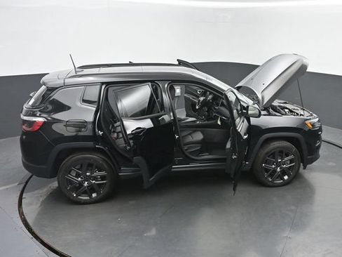 New 2026 Jeep Compass Limited w/ Sun, Sound & Navigation Group AWD/4WD image 68