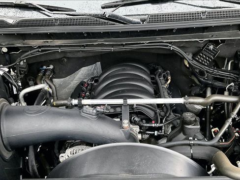 Used 2024 GMC Sierra 2500 AT4X w/ Snow Plow Prep/Camper Package image 9