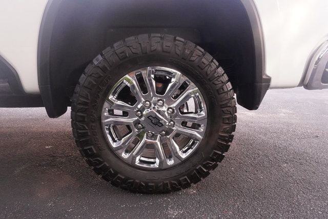 Used 2025 Chevrolet Silverado 2500 LTZ w/ LTZ Convenience Package AWD/4WD image 33