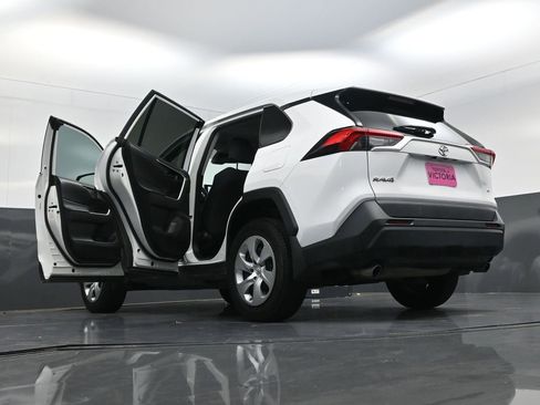 Used 2023 Toyota RAV4 LE image 28