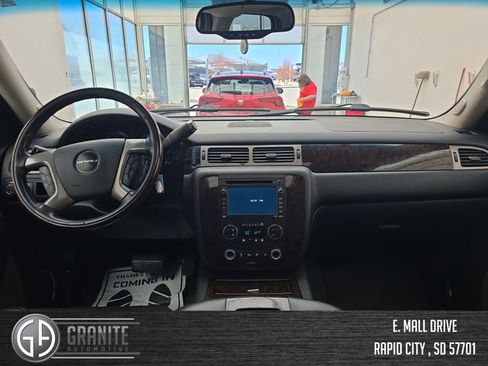 Used 2011 GMC Yukon Denali AWD/4WD image 12