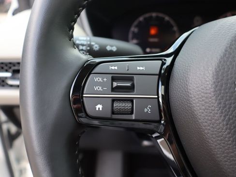 Used 2025 Honda HR-V EX-L image 12