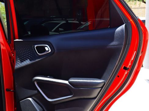 Used 2020 Kia Soul GT-Line FWD image 27