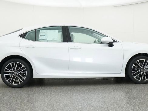 New 2026 Toyota Camry XLE image 27