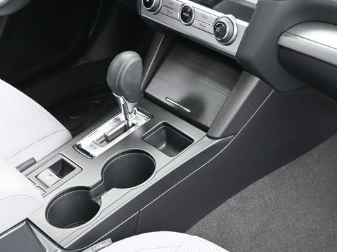 Used 2018 Subaru Outback 2.5i image 31