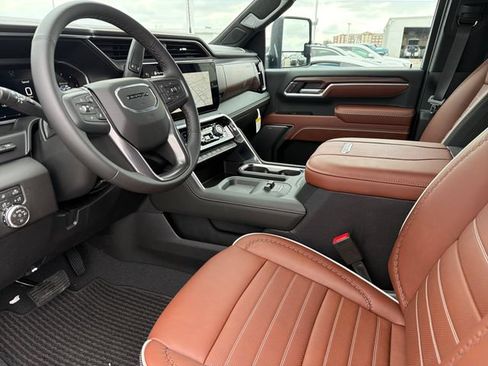 New 2026 GMC Sierra 2500 Denali Ultimate AWD/4WD image 18