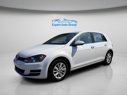 Used 2017 Volkswagen Golf S image 10