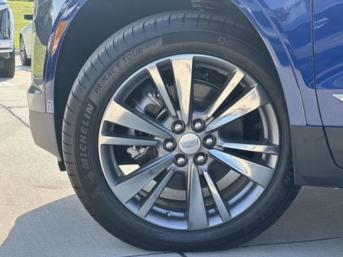 New 2025 Cadillac XT5 Premium Luxury image 3