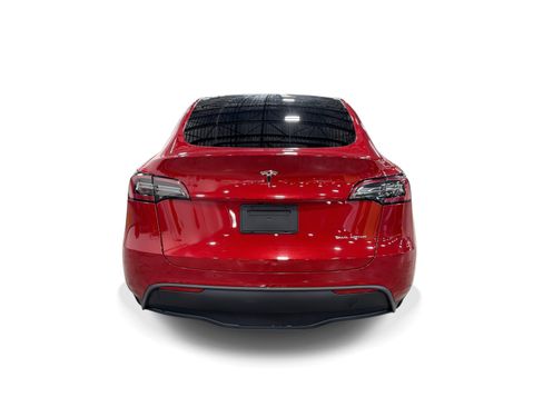 Certified 2023 Tesla Model Y AWD image 5