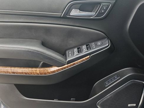 Used 2019 Chevrolet Tahoe Premier image 39