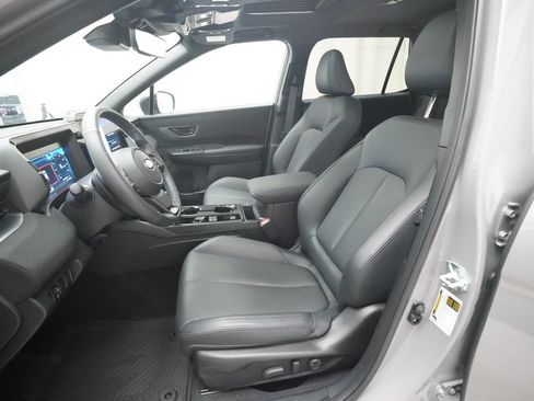 Used 2026 Subaru Outback Premium w/ Premium/Limited Package 2 AWD/4WD image 7