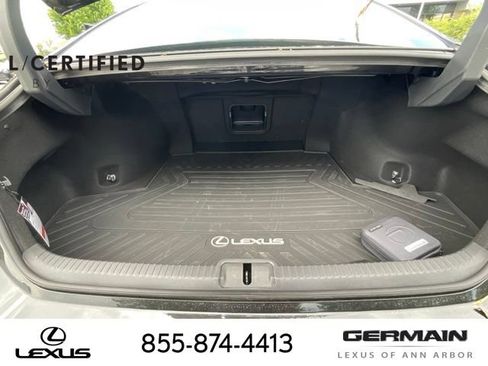 Used 2025 Lexus ES 300h Ultra Luxury FWD image 23