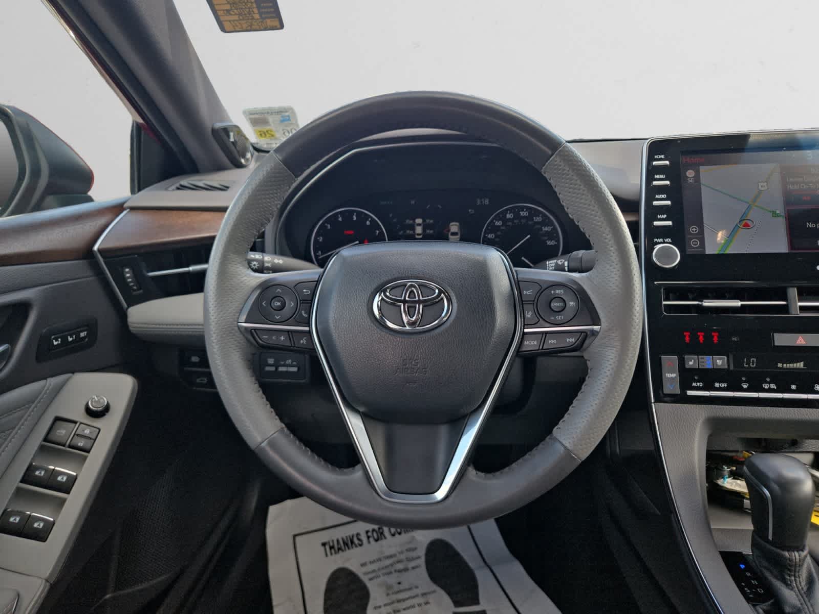Used 2022 Toyota Avalon Limited FWD image 12