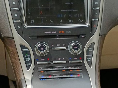 Used 2018 Lincoln MKX Reserve AWD/4WD image 14