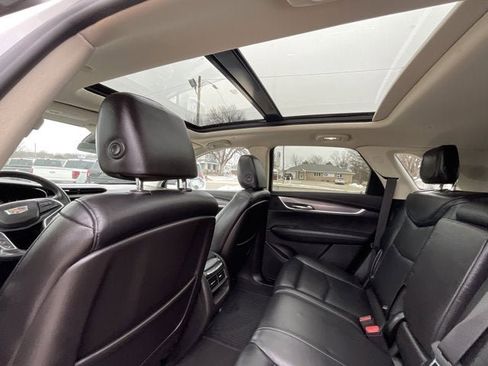 Used 2019 Cadillac XT5 Premium Luxury image 13