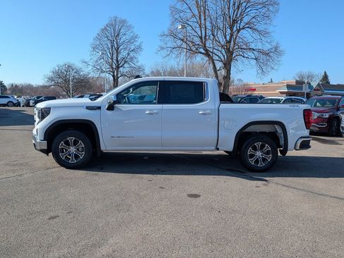 New 2026 GMC Sierra 1500 SLE image 5