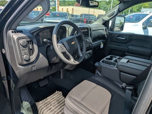 New 2026 Chevrolet Silverado 2500 Custom w/ Custom Value Package AWD/4WD image 13