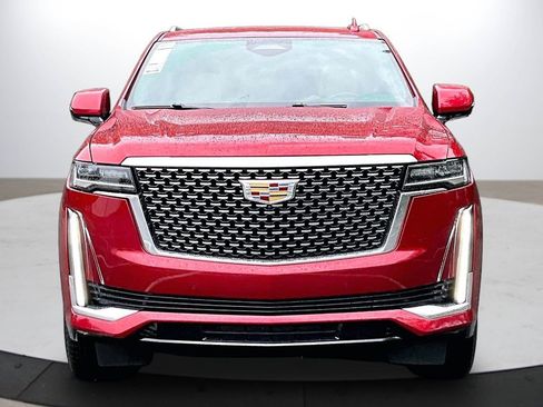 Used 2024 Cadillac Escalade Premium Luxury AWD/4WD image 3