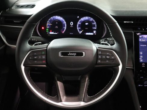 New 2025 Jeep Grand Cherokee L Limited AWD/4WD image 18