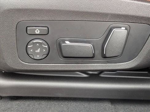 New 2025 BMW X4 M w/ Executive Package image 4