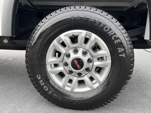 New 2025 GMC Sierra 2500 Pro w/ Convenience Package RWD image 18