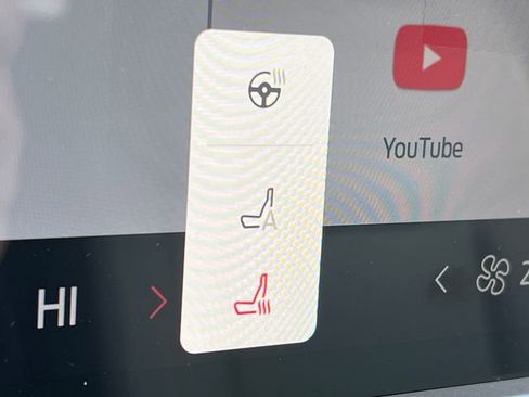 New 2026 Ford Explorer Active image 24