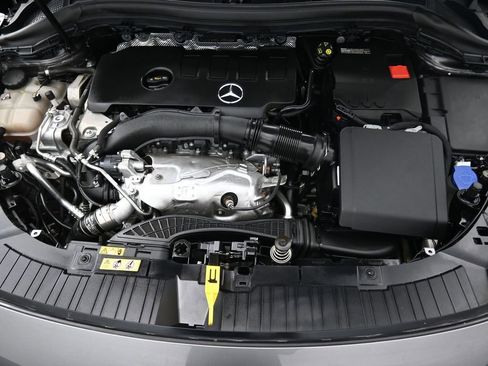 Used 2022 Mercedes-Benz GLA 250 4MATIC image 7