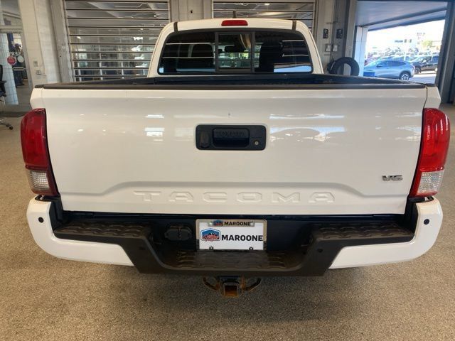 Used 2019 Toyota Tacoma TRD Off-Road w/ Technology Package AWD/4WD image 6