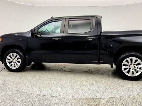 Used 2020 Chevrolet Silverado 1500 Custom w/ Custom Value Package image 8