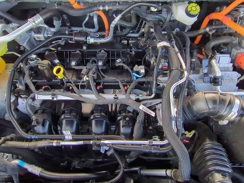 Used 2023 Ford Escape SE image 13