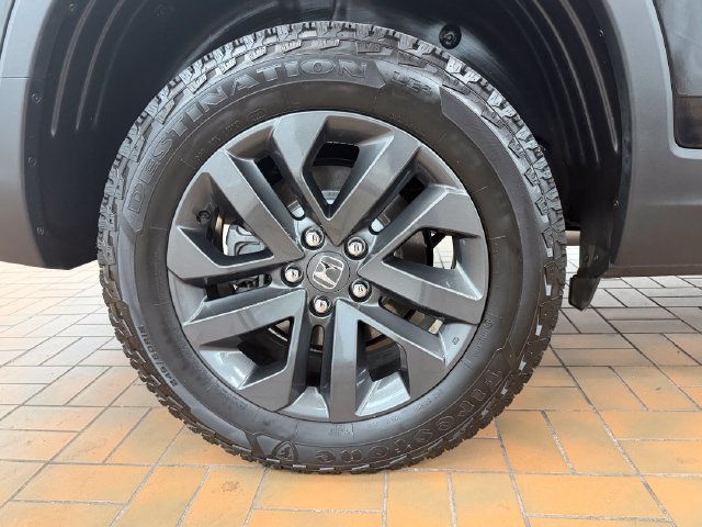 Used 2023 Honda Ridgeline Sport image 7