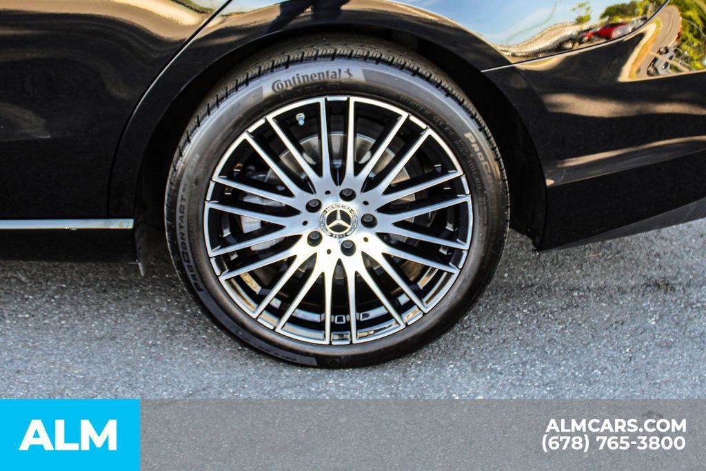 Used 2025 Mercedes-Benz C 300 Sedan image 15