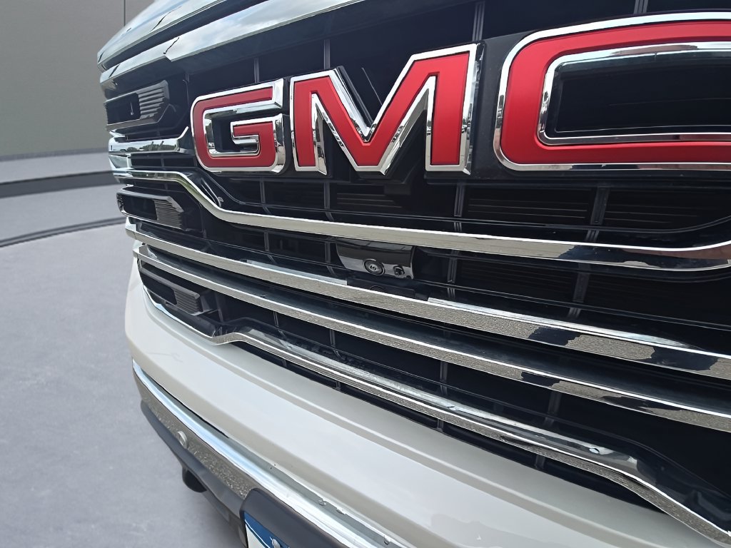 Used 2024 GMC Sierra 1500 SLT w/ SLT Premium Plus Package AWD/4WD image 39