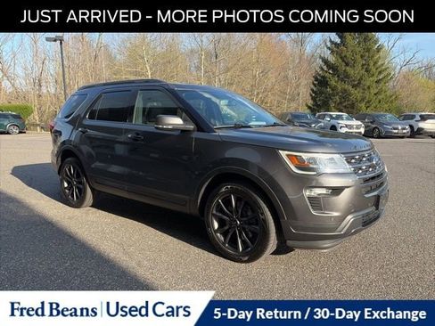 Used 2018 Ford Explorer XLT w/ Equipment Group 202A image 1