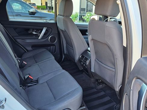 Used 2020 Land Rover Discovery Sport image 27