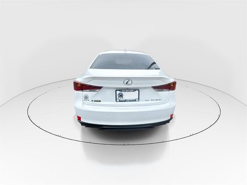 Used 2019 Lexus IS 300 AWD image 7