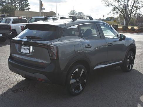 Used 2025 Nissan Kicks SR image 5
