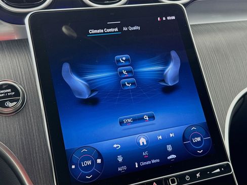 Used 2026 Mercedes-Benz GLC 300 image 16