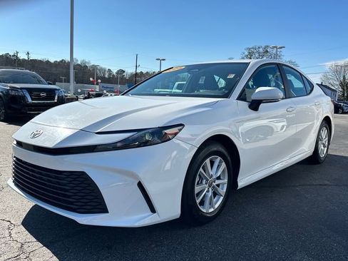 Certified 2025 Toyota Camry LE image 7