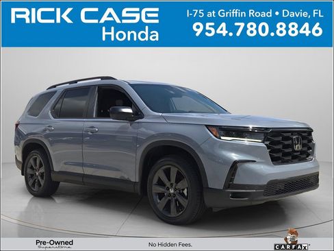 Certified 2025 Honda Pilot Sport image 1