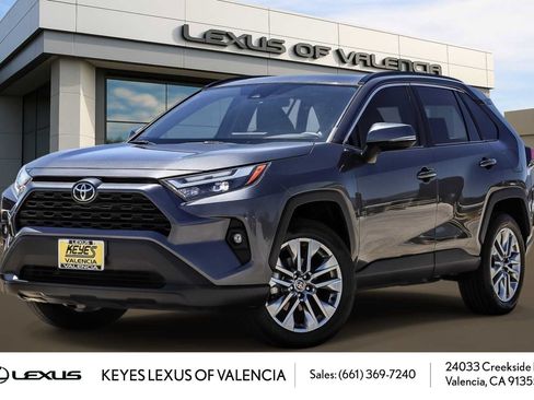 Used 2022 Toyota RAV4 XLE Premium FWD image 1