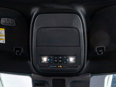 Used 2025 Ford Expedition Tremor image 30