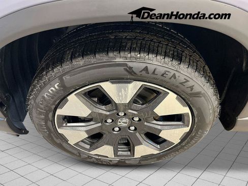 New 2026 Honda Pilot Touring image 11