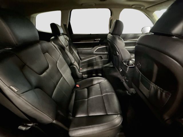 Used 2024 Kia Telluride EX w/ EX Captain's Chair Package AWD/4WD image 32