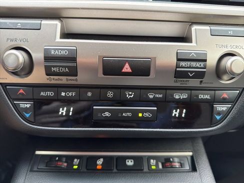 Used 2013 Lexus ES 350 image 16