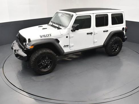 Used 2025 Jeep Wrangler Unlimited Sport AWD/4WD image 15