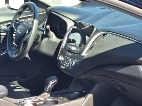 Used 2024 Chevrolet Malibu LT image 8