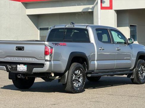 Certified 2021 Toyota Tacoma TRD Off-Road w/ Technology Package AWD/4WD image 2